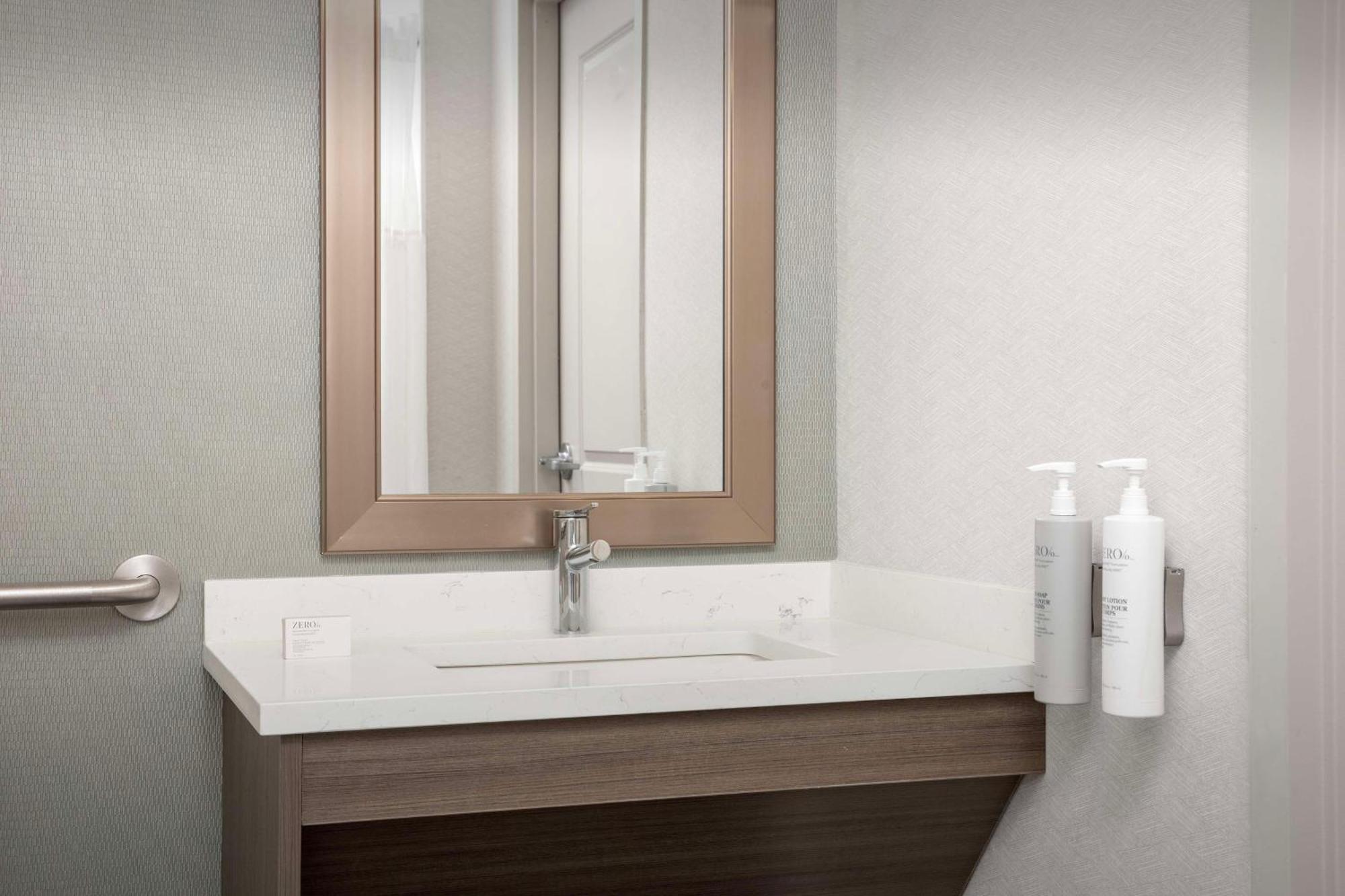 Hilton Garden Inn Philadelphia-Fort Washington Exterior foto